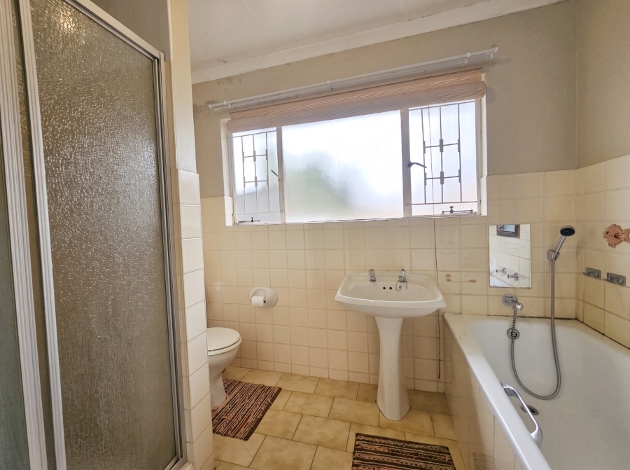 3 Bedroom Property for Sale in Pellissier Free State